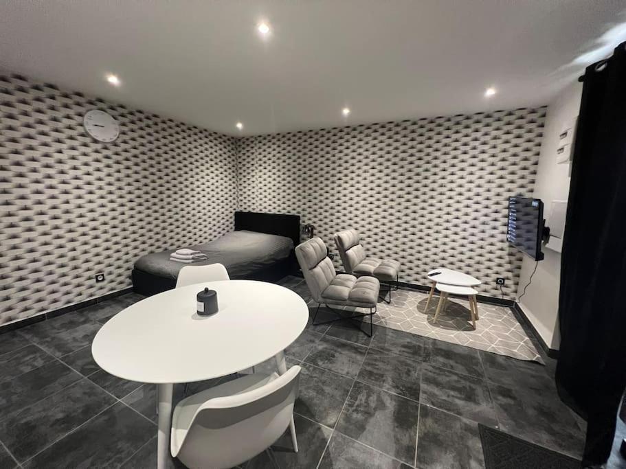 Joli Appartement Blanzy Exteriér fotografie